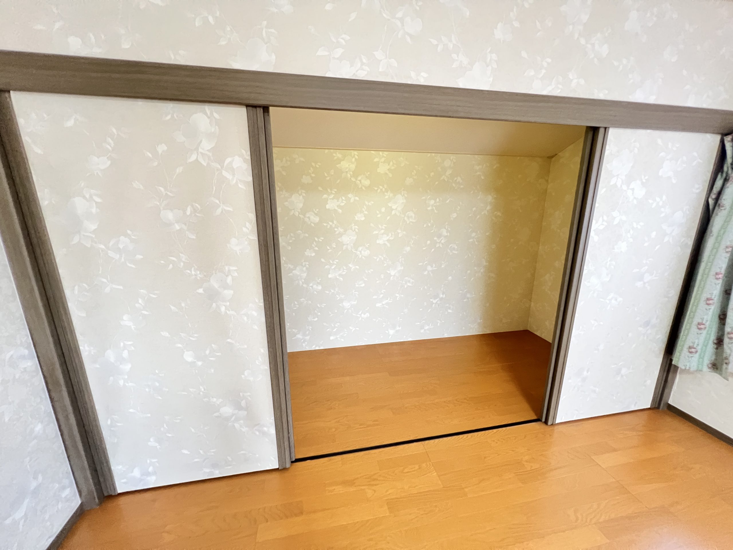 熊本市近郊東区 長嶺東５丁目 2階建 ６ＳＬＤＫ