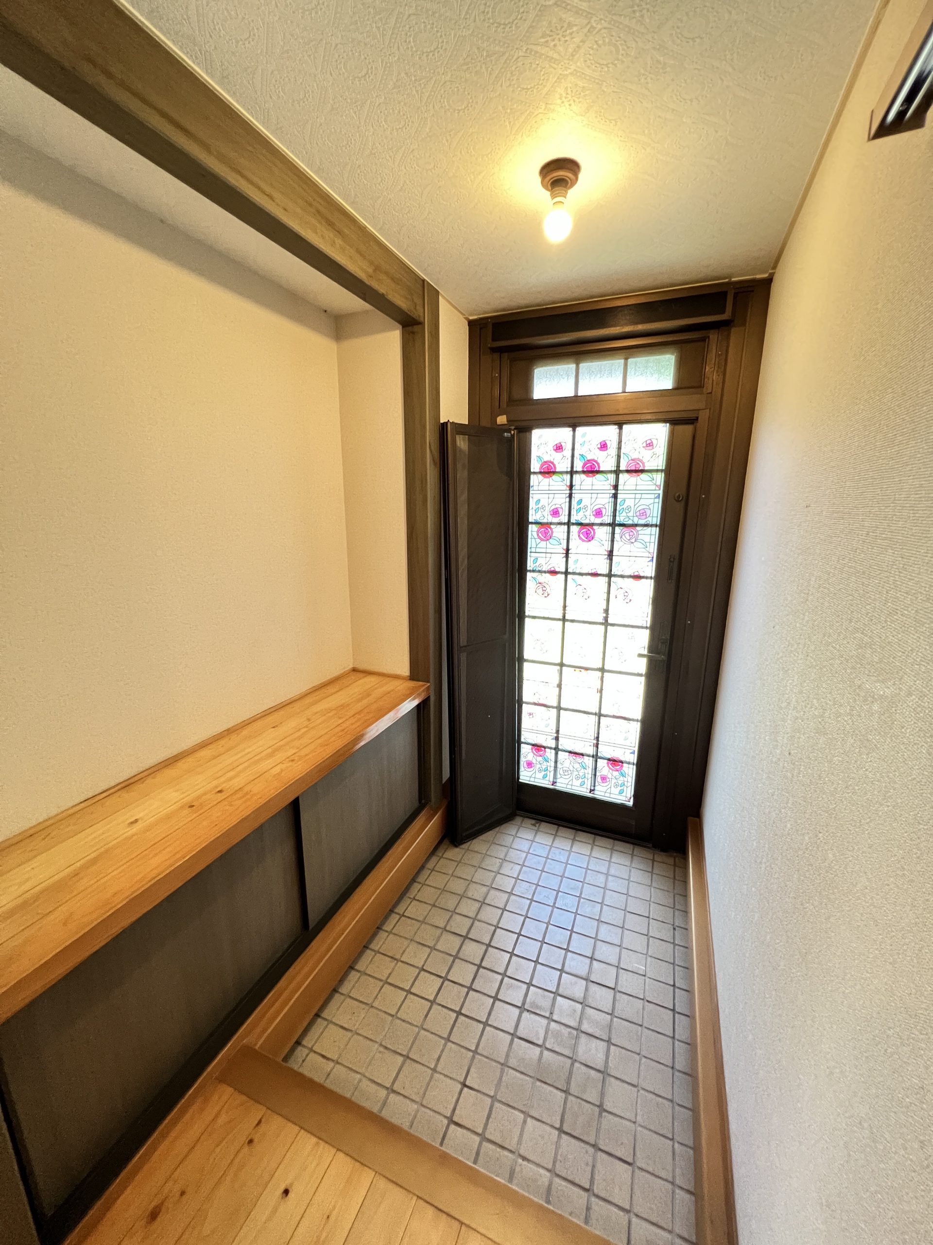 熊本市近郊東区 長嶺東５丁目 2階建 ６ＳＬＤＫ