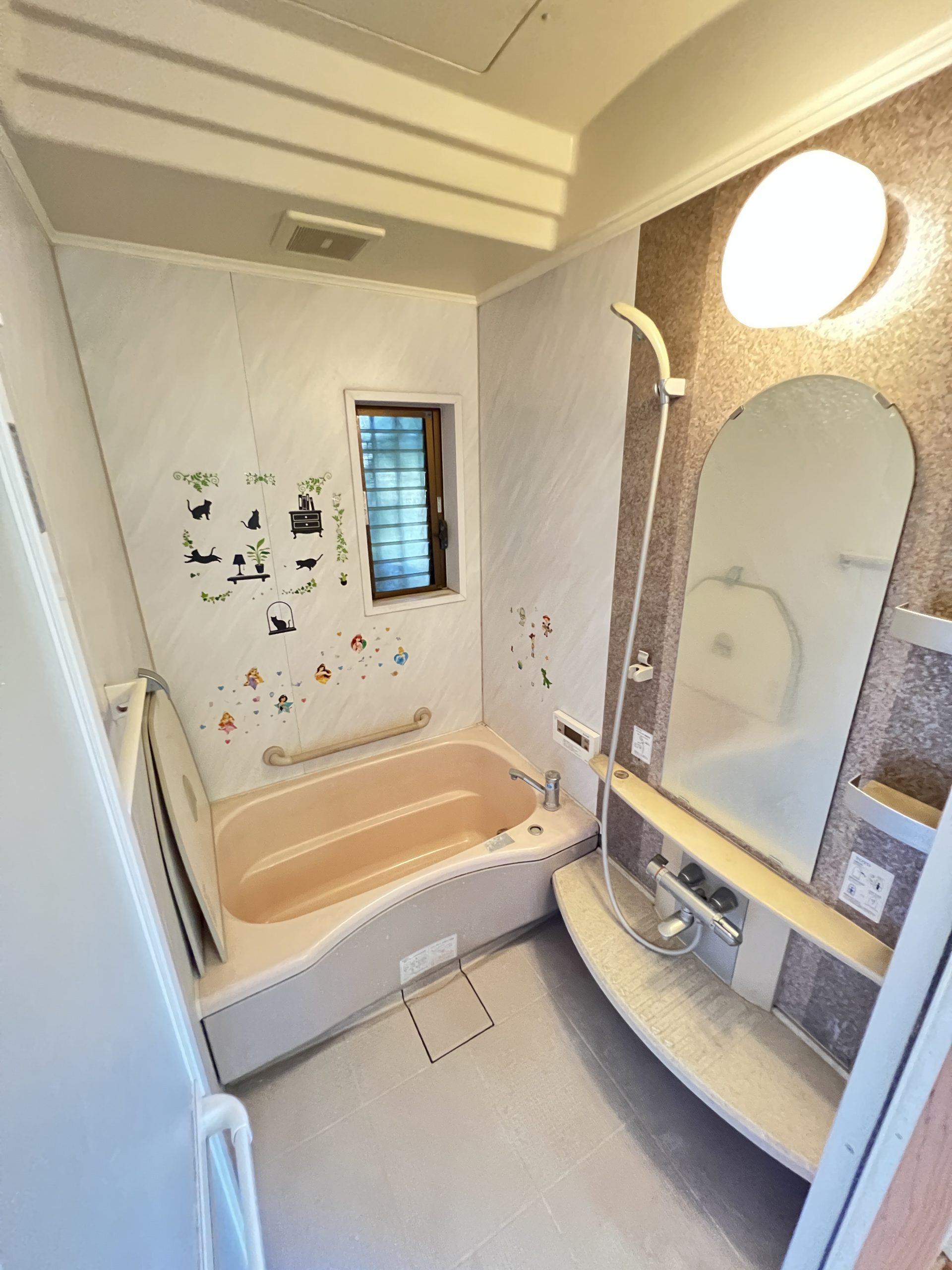 熊本市近郊東区 長嶺東５丁目 2階建 ６ＳＬＤＫ