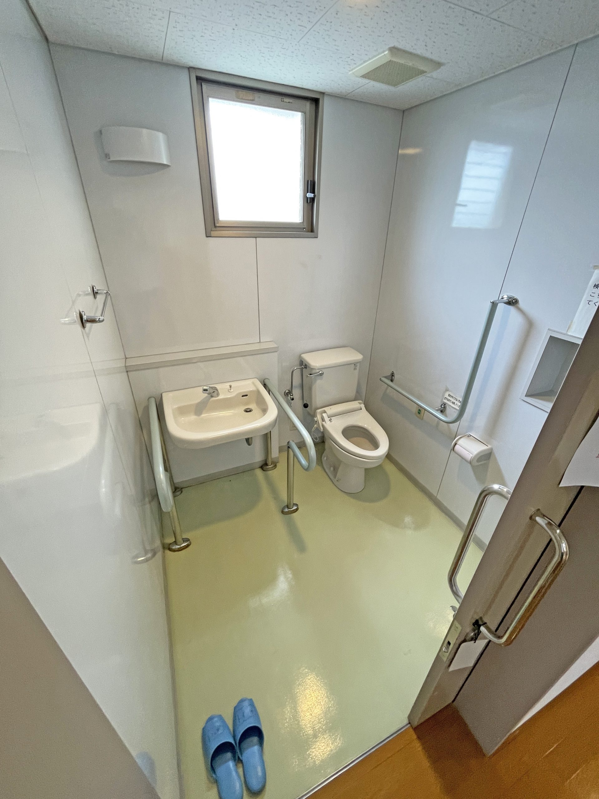 【価格変更】事務所・店舗　利用可　事業用ＲＣ（旧クリニック）