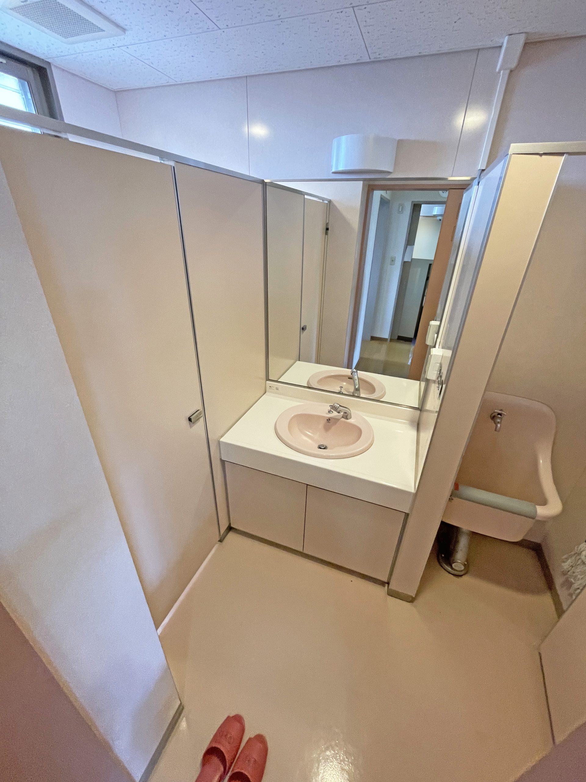 【価格変更】事務所・店舗　利用可　事業用ＲＣ（旧クリニック）