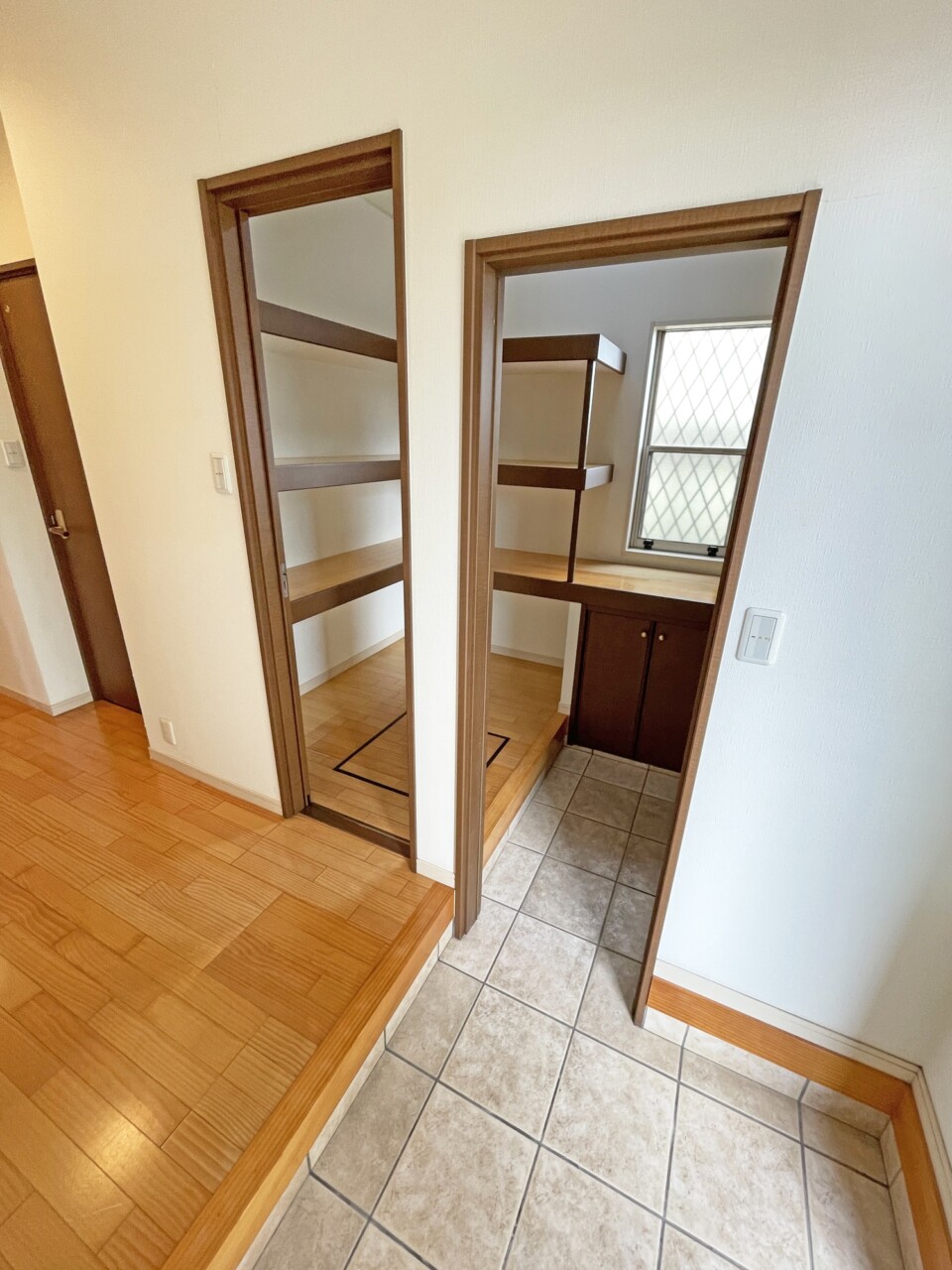 合志市 須屋（熊本高専前駅） 2階建 １ＳＬＤＫ