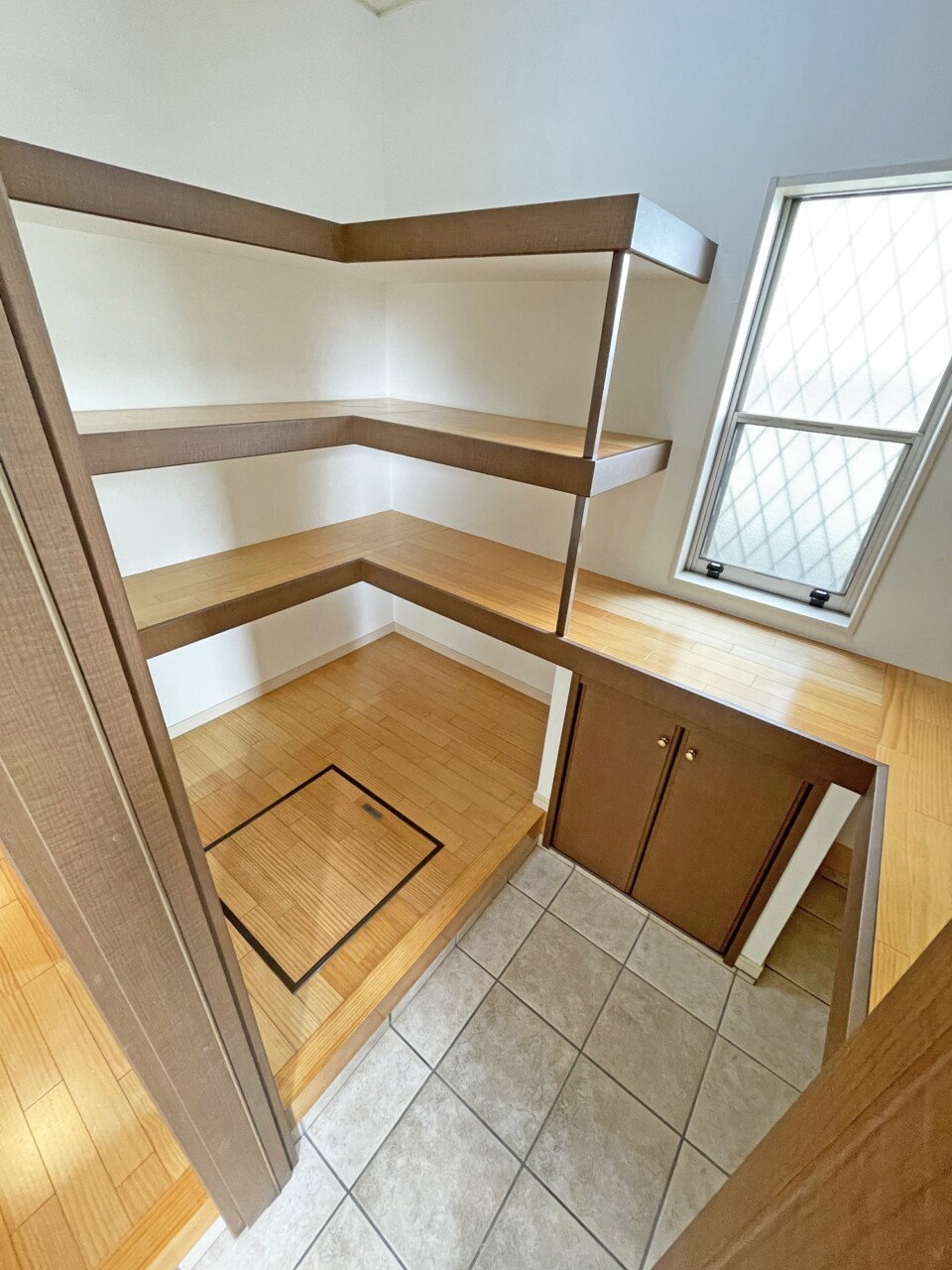 合志市 須屋（熊本高専前駅） 2階建 １ＳＬＤＫ