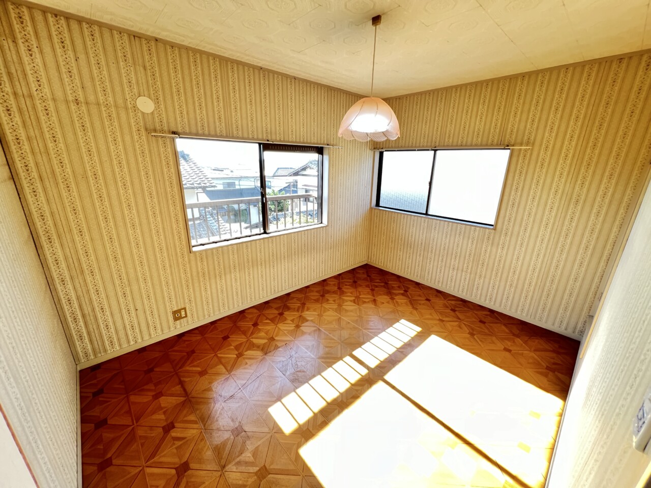 合志市 豊岡（光の森駅） 2階建 ６ＤＫ