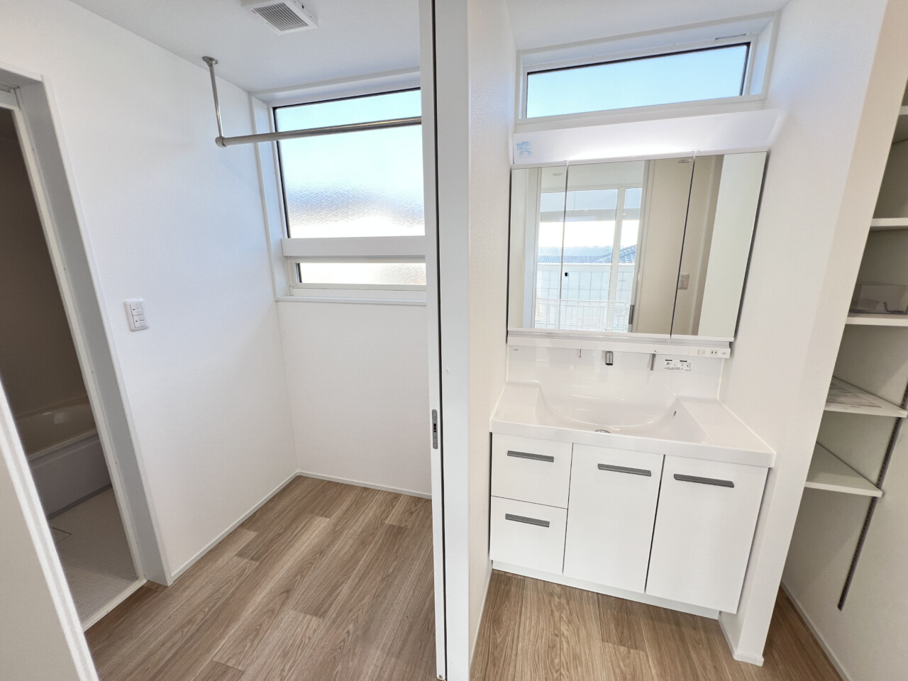 合志市 須屋（三ツ石駅） 2階建 ３ＬＤＫ