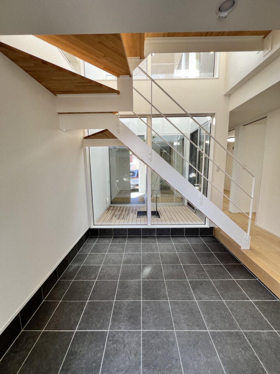 合志市 須屋（三ツ石駅） 2階建 ３ＬＤＫ