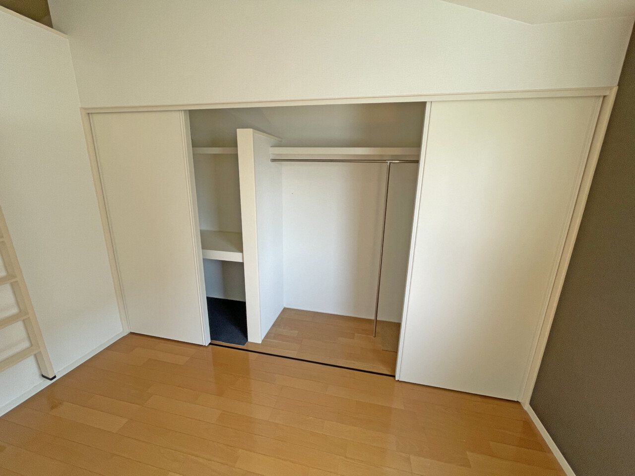 光の森６丁目（光の森駅） 2階建 ４ＳＬＤＫ